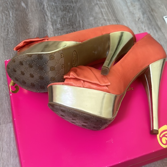 Orange Satin High Heels - Picture 4 of 6